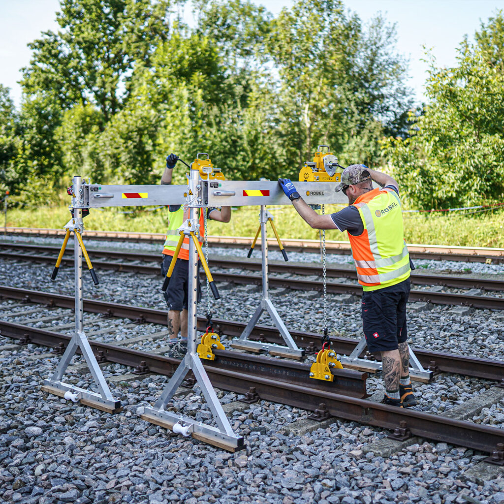 Robel Rail Agitating Machinery & tools – ROBEL railway construction machines