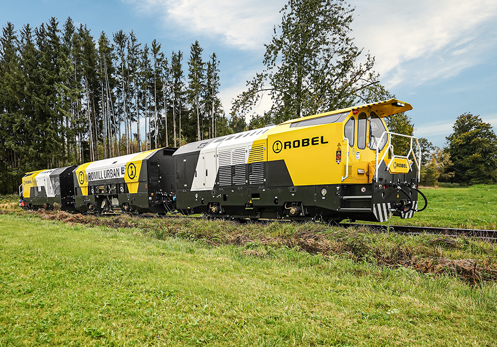 ROBEL Railway Construction Machines Strong Performance On The Track