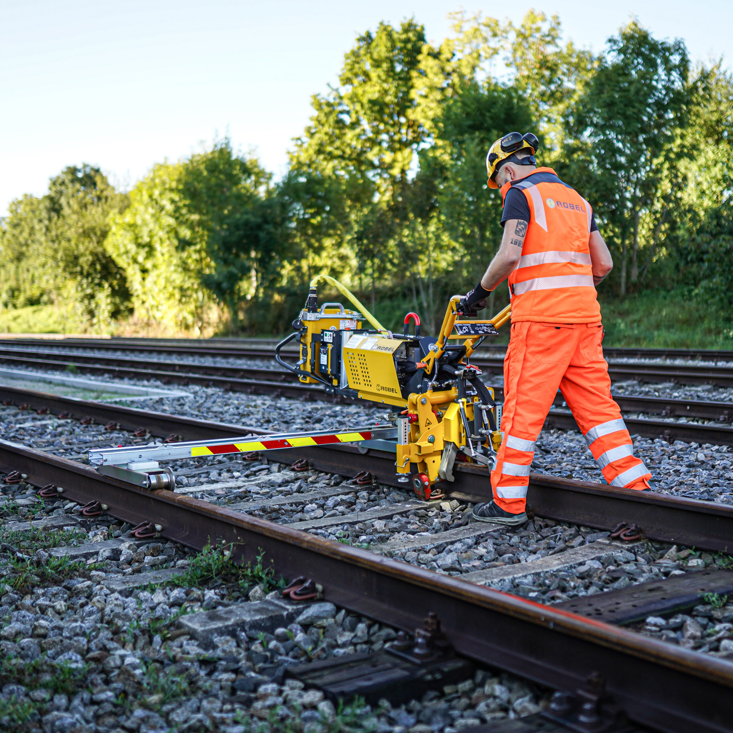 34.01 E3 - 2509 (9)-Hauptbild ROCLIP 34.01 E³ Akku-Clipmaschine – Bild 1